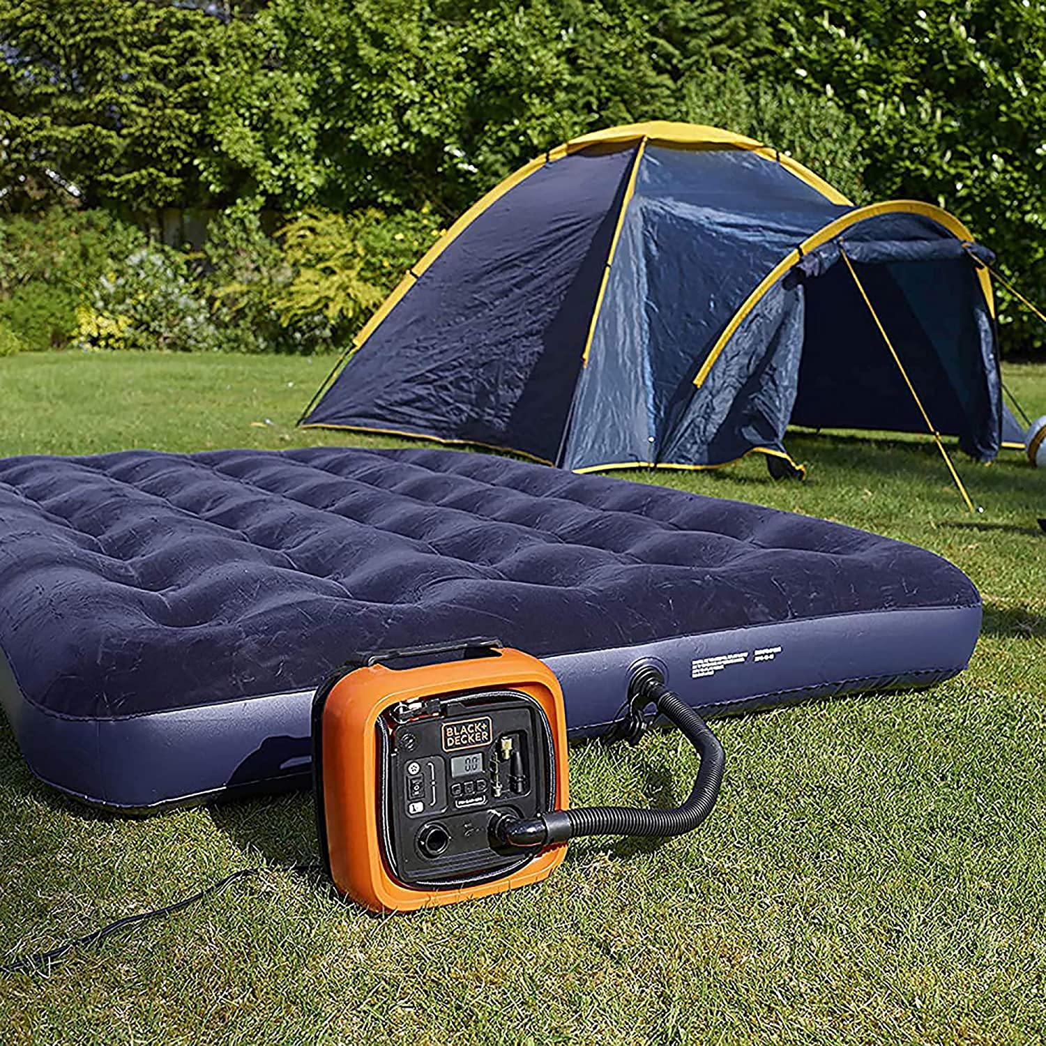 BLACK+DECKER ASI400-XJ 12V/160PSI Multipurpose Tyre Inflator with with Digital Guage, Autocut Off System and 2 Operating Modes