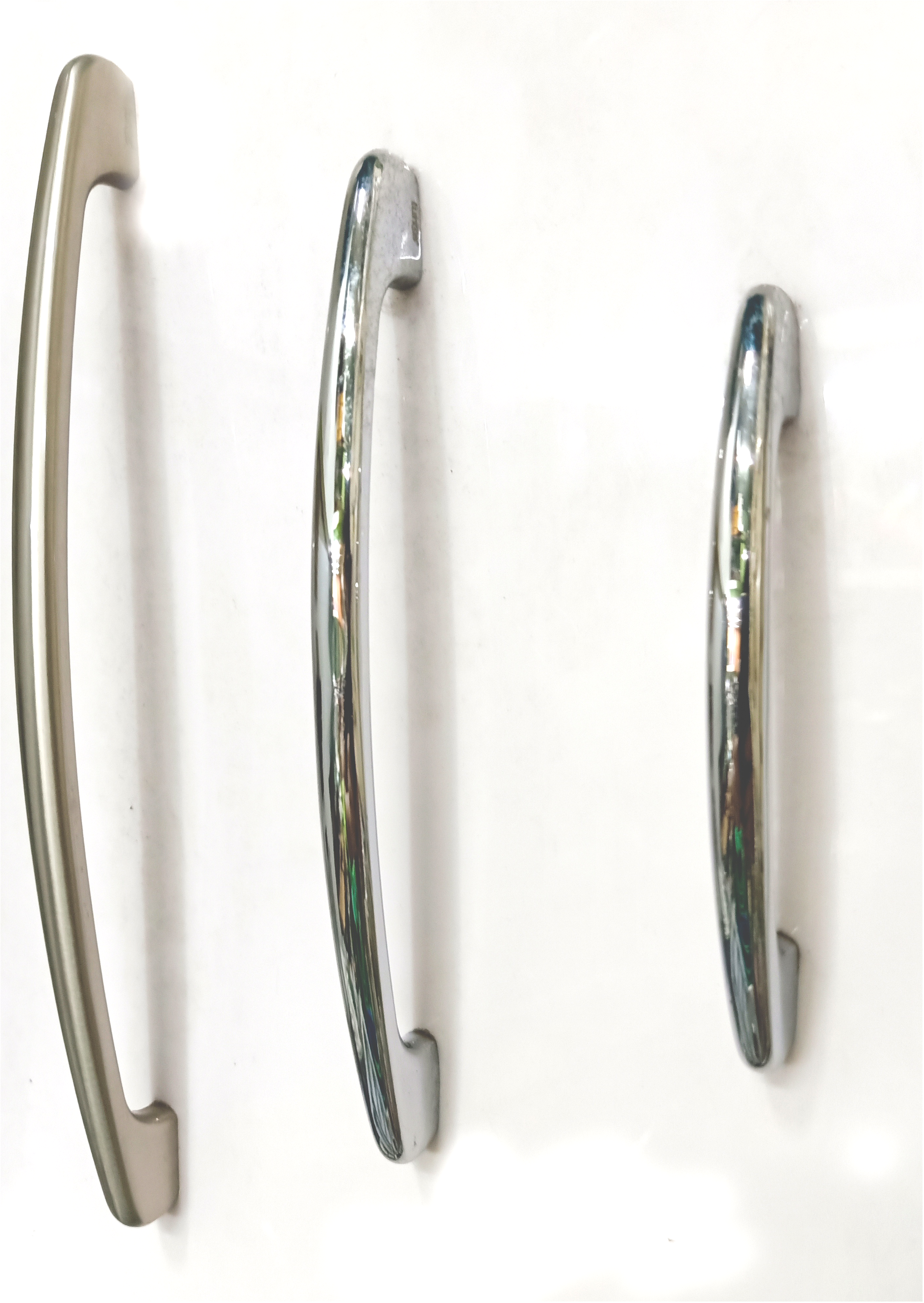 CH 953 Tunes Cabinet Handle | Zakamlova Hardware Store